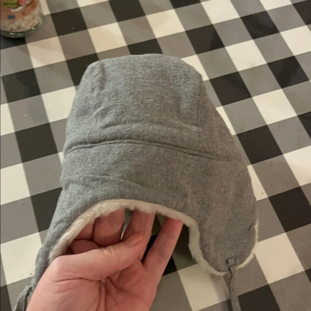 Baby GAP faux fur lined trapper hat gray white size 6-12 Months